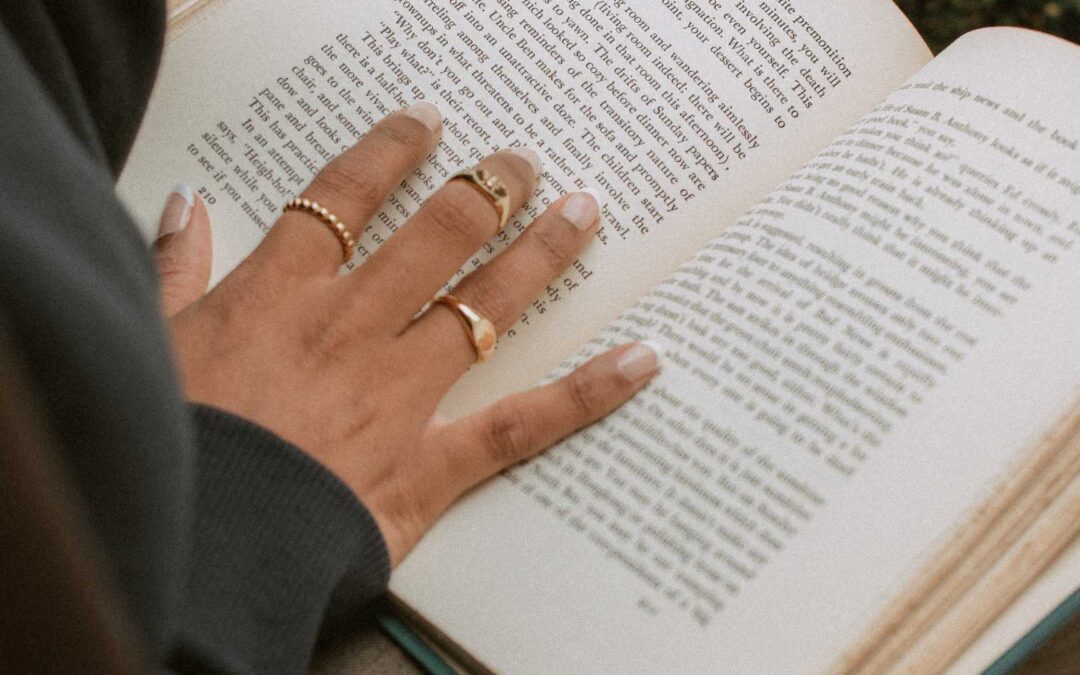 Les genres littéraires méconnus à explorer : Du haïku au roman épistolaire